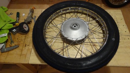 Vorderrad - Reifenmontage